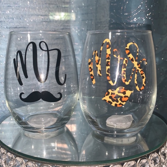 Mr. and Mrs. stemless wine glass. - Picture 3 of 3